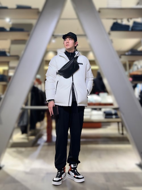 ARMANI COLLEZIONI ハーフジップニット ベージュ/TW282 ARMANI COLLEZIONI ハーフジップニット ベージュ/TW282 店舗在庫