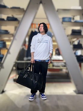 「ARMANI EXCHANGE（アルマーニエクスチェンジ）のアイテム（ボストンバッグ）」を使った、YUUさん（メンズ・174cm）の夏コーディネート