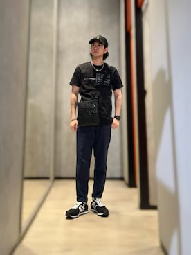 「ARMANI EXCHANGE（アルマーニエクスチェンジ）のアイテム（スラックス）」を使った、YUUさん（メンズ・174cm）の春コーディネート