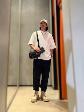 「ARMANI EXCHANGE（アルマーニエクスチェンジ）のアイテム（ブーツ）」を使った、YUUさん（メンズ・174cm）の夏コーディネート