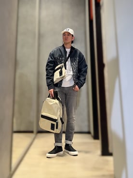 「ARMANI EXCHANGE（アルマーニエクスチェンジ）のアイテム（スリッポン）」を使った、YUUさん（メンズ・174cm）の春コーディネート