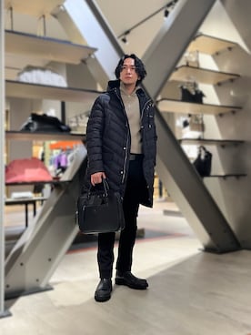 「ARMANI EXCHANGE（アルマーニエクスチェンジ）のアイテム（キーケース/キーアクセサリー）」を使った、YUUさん（メンズ・174cm）の秋コーディネート
