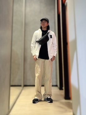 「ARMANI EXCHANGE（アルマーニエクスチェンジ）のアイテム（カーゴパンツ）」を使った、YUUさん（メンズ・174cm）の秋コーディネート