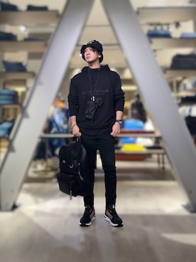 「ARMANI EXCHANGE（アルマーニエクスチェンジ）の【A|X アルマーニ エクスチェンジ】バイカー　ダメージデニムパンツ_J27/SKINNY（デニムパンツ）」を使った、YUUさん（メンズ・174cm）の秋コーディネート