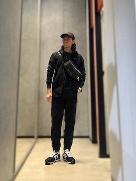 「ARMANI EXCHANGE（アルマーニエクスチェンジ）のアイテム（パーカー）」を使った、YUUさん（メンズ・174cm）の秋コーディネート