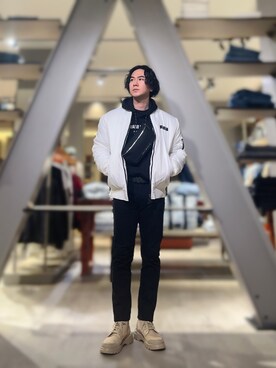 「ARMANI EXCHANGE（アルマーニエクスチェンジ）のアイテム（パーカー）」を使った、YUUさん（メンズ・174cm）の冬コーディネート