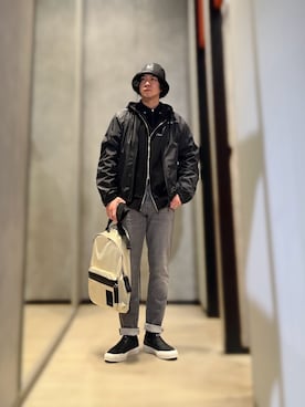 「ARMANI EXCHANGE（アルマーニエクスチェンジ）のアイテム（スリッポン）」を使った、YUUさん（メンズ・174cm）の春コーディネート