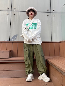 「jouetie（ジュエティ）のアイテム（スニーカー）」を使った、HIKARU さん（レディース・161cm）の冬コーディネート