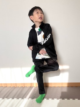 「アイテム（セットアップ）」を使った、Genさん（キッズ・120cm）の春コーディネート