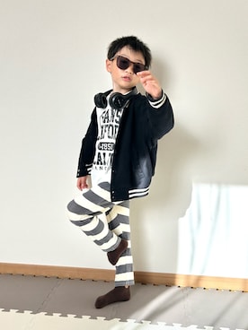 「アイテム（ヘッドフォン/イヤホン）」を使った、Genさん（キッズ・110cm）の秋コーディネート