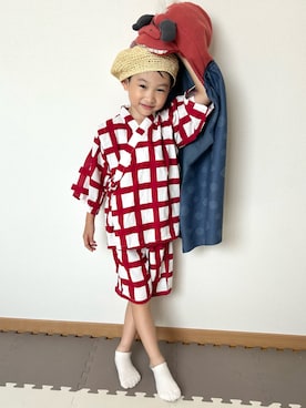「p.premier（ピードットプルミエ）のBIG格子柄ゆったりシルエット甚平（浴衣）」を使った、Genさん（キッズ・110cm）の夏コーディネート