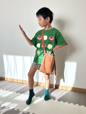 「アイテム（ショルダーバッグ）」を使った、Genさん（キッズ・110cm）の秋コーディネート
