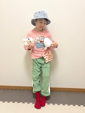 「アイテム（パンツ）」を使った、Genさん（キッズ・110cm）の春コーディネート