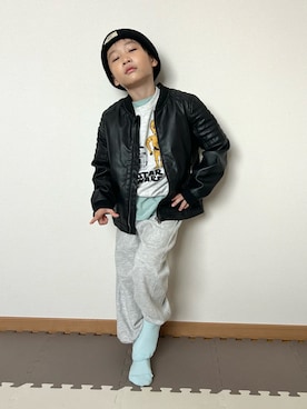 「アイテム（ジャケット/アウター）」を使った、Genさん（キッズ・110cm）の秋コーディネート