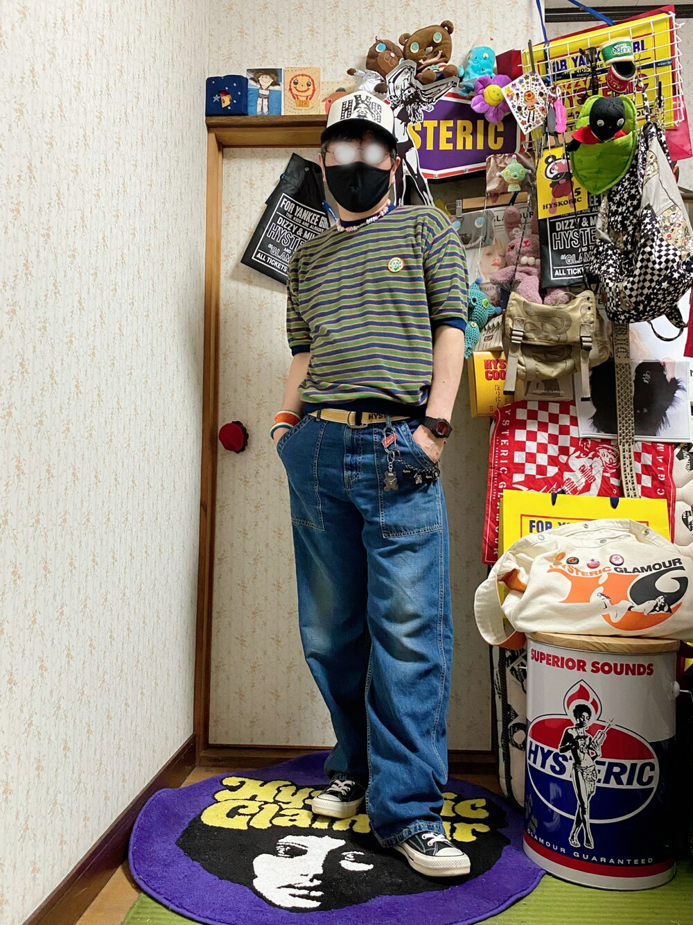 「ヒステリックグラマー、Hysteric Glamour、hysteric glamour、アメカジ、ベイカーパンツ、ワイドパンツ、キャップ、ストリート、ボーダー、パイル、夏コーデ、スニーカー、休日コーデ、シンプルスタイル、リラックススタイル」｜「HYSTERIC GLAMOURのベイカーデニムパンツ（デニムパンツ、ブルー系）」を使った、majxjamさん（メンズ・172cm）の夏コーディネートの1枚目の写真
