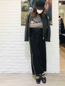 「TORNADO MART（トルネードマート）のアイテム（帽子）」を使った、Yukiさん（レディース・163cm）の秋コーディネート