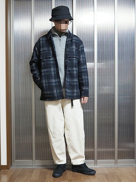 「MoonStar（ムーンスター）のアイテム」を使った、k.E.nさん（メンズ・180cm）の冬コーディネート