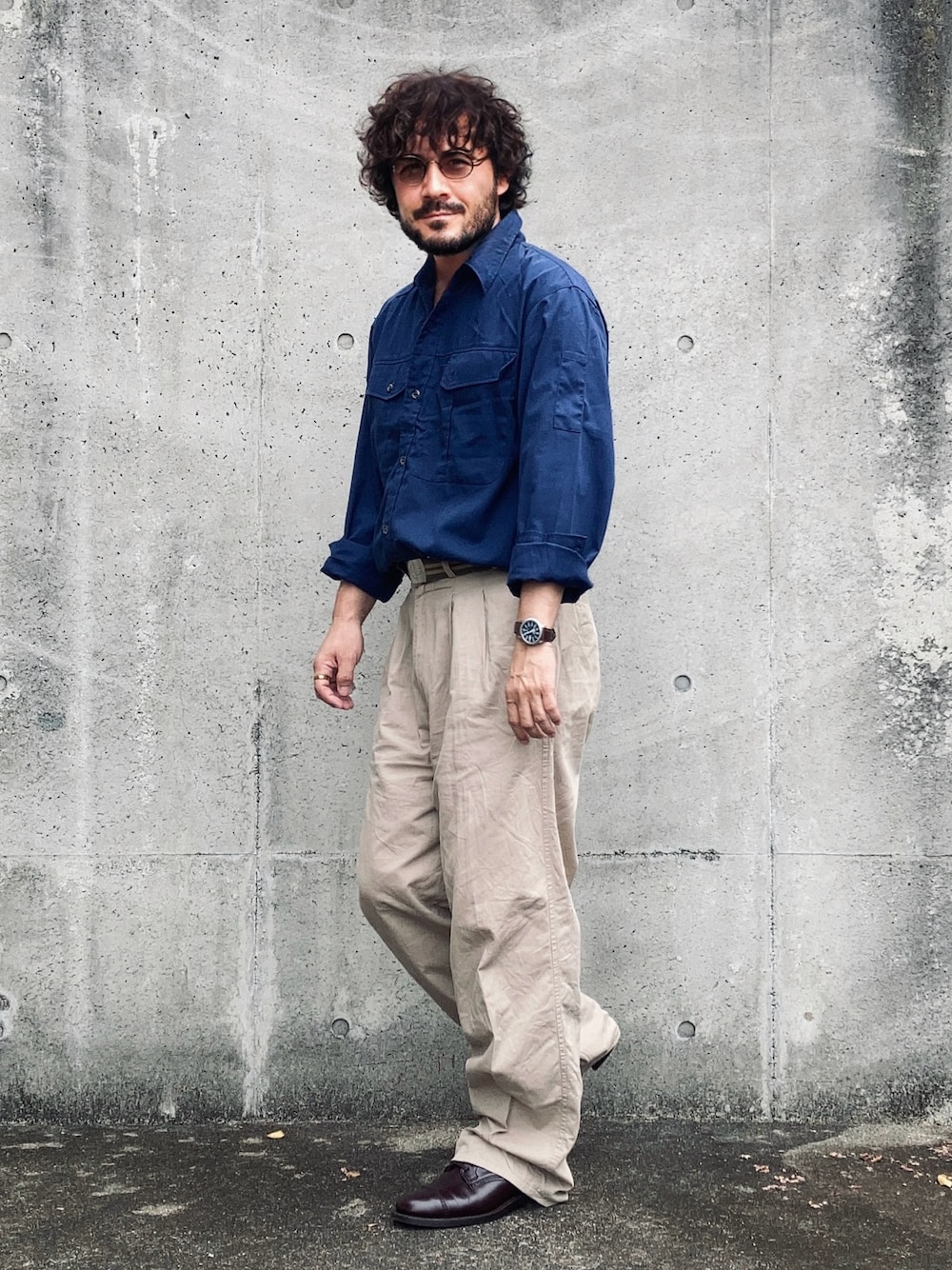 ARMANI JEANSのスラックスを使った人気ファッションコーディネート - WEAR