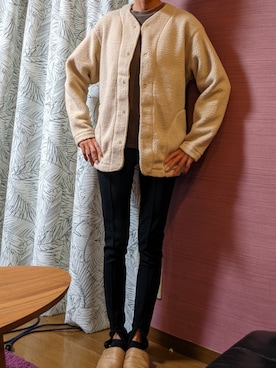 「黒パンツ」｜「アイテム（ノーカラージャケット）」を使った、Shiさん（レディース・164cm）の秋コーディネート