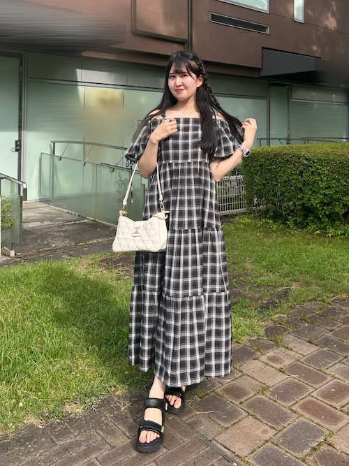 2Wayオフショルチェック柄ティアードワンピース（ワンピース）｜INGNI