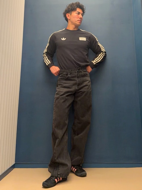 adidas Originals × Oasis ツアー スリーストライプス 長袖Tシャツ