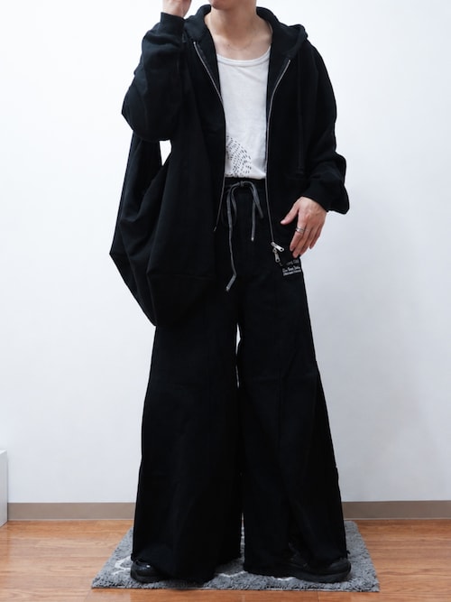 「NEW BALANCE(ニューバランス)の1906L(スニーカー)」を使った、Takiさん(メンズ・169cm)の秋コーディネート