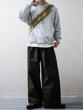 「DAIWA PIER39（ダイワピア39）のDAIWA PIER39　TECH SWEAT CREW FREEDOM SLEEVE（スウェット）」を使った、Takiさん（メンズ・169cm）の春コーディネート