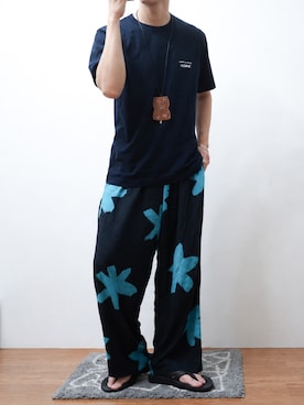 「COMME des GARCONS HOMME（コム デ ギャルソン・オム）のCOTTON PLAIN LOGO T-SHIRTS（Tシャツ/カットソー、ブルー系）」を使った、Takiさん（メンズ・169cm）の夏コーディネート