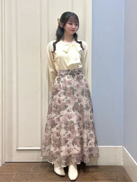 「couture brooch（クチュールブローチ）の【洗える・着映え】オーガンジーリボンタイ ニット（ニット/セーター、ホワイト系）」を使った、えぬさん（レディース・150cm）の冬コーディネート