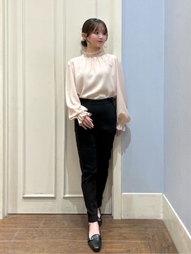 「couture brooch（クチュールブローチ）の【2WAY・ハレの日・通勤】エンブロレースブラウス（シャツ/ブラウス、ピンク系）」を使った、えぬさん（レディース・150cm）の冬コーディネート