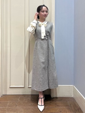 「couture brooch（クチュールブローチ）の【ハレの日・通勤】フリンジツイードジャンスカ（スカート、グレー系）」を使った、えぬさん（レディース・150cm）の冬コーディネート