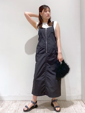 「ニット/セーター」｜「アイテム（ジャンパースカート）」を使った、annaさん（レディース・167cm）の夏コーディネート