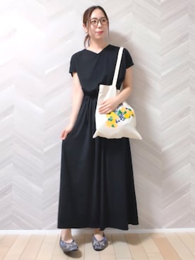 「slattgir（スラットジール）の高身長【読者モデルと一緒に作りました】バイメタル天竺前後2WAYマキシワンピース（吸汗速乾・UVカット・接触冷感）（トールサイズ）（ワンピース、ブラック系）」を使った、reiさん（レディース・173cm）の夏コーディネート