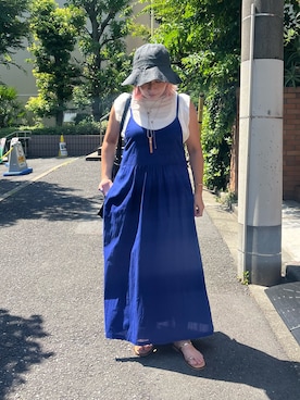 「バケットハット」｜「アイテム（帽子、グレー系）」を使った、micoさん（レディース・155cm）の夏コーディネート