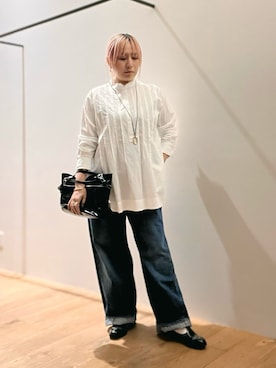 「アイテム（バングル/リストバンド）」を使った、micoさん（レディース・155cm）の秋コーディネート