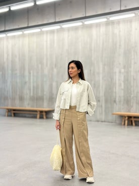 「PUBLIC TOKYO（パブリックトウキョウ）のアイテム（シャツ/ブラウス）」を使った、tiffyimさん（レディース・160cm）の春コーディネート