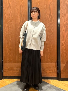 「RODE SKO（ロデスコ）のタッセル付フラッフィトートバッグ（トートバッグ）」を使った、YURIEさん（レディース・155cm）の冬コーディネート