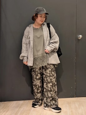 「Green　Parks（グリーンパークス）のレースプリント柄パンツ（その他パンツ、グリーン系）」を使った、Green Parks officialさん（レディース・156cm）の夏コーディネート