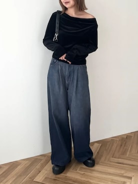 「Green　Parks（グリーンパークス）の【WEB限定】シアーベロアオフショル長袖プルオーバーⅡ（Tシャツ/カットソー、ブラック系）」を使った、Green Parks officialさん（レディース・156cm）の夏コーディネート