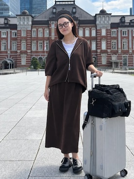 「Green　Parks（グリーンパークス）のアイテム（Tシャツ/カットソー）」を使った、Green Parks officialさん（レディース・170cm）の秋コーディネート
