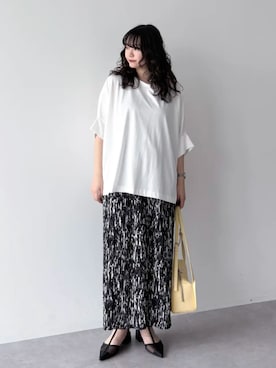 「Green　Parks（グリーンパークス）の【WEB限定】冷やっとすずやかドルマンプルオーバーⅡ（Tシャツ/カットソー、ホワイト系）」を使った、Green Parks officialさん（レディース・160cm）の春コーディネート
