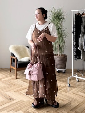 「Green　Parks（グリーンパークス）のアイテム（ショルダーバッグ）」を使った、Green Parks officialさん（レディース・155cm）の夏コーディネート