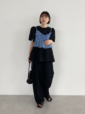 「Green　Parks（グリーンパークス）の【WEB限定】SET2点フリルビスチェ+シャツチュニックⅡ（シャツ/ブラウス、ブルー系）」を使った、Green Parks officialさん（レディース・159cm）の春コーディネート