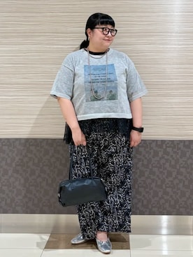 「Green　Parks（グリーンパークス）のスクエアボストンバッグ（ボストンバッグ、ブラック系）」を使った、Green Parks officialさん（レディース・160cm）の春コーディネート