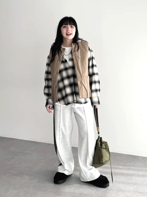 Green ParksGreen Parks official����̃V���c/�u���E�X�u�l���`�F�b�N�t�[�h�V���c�iGreen Parks�b�O���[���p�[�N�X�j�v���g�����R�[�f�B�l�[�g