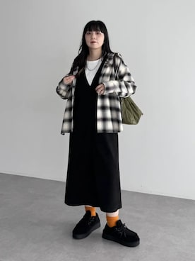 「アイテム（ジャンパースカート）」を使った、Green Parks officialさん（レディース・155cm）の秋コーディネート
