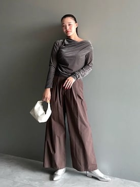 「Green　Parks（グリーンパークス）の【WEB限定】シアーベロアオフショル長袖プルオーバーⅡ（Tシャツ/カットソー、グレー系）」を使った、Green Parks officialさん（レディース・156cm）の夏コーディネート