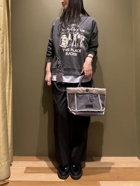 「アイテム（PC・スマホグッズ/家電）」を使った、Green Parks officialさん（レディース・168cm）の秋コーディネート