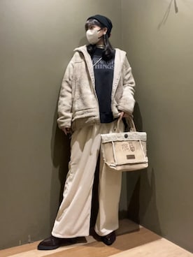 「アイテム（PC・スマホグッズ/家電）」を使った、Green Parks officialさん（レディース・151cm）の秋コーディネート