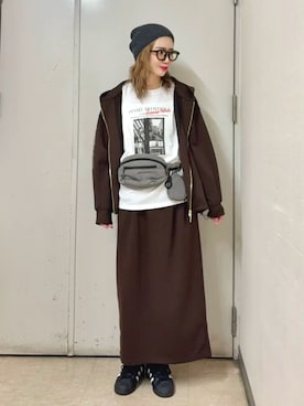 「Green　Parks（グリーンパークス）のアイテム（Tシャツ/カットソー）」を使った、Green Parks officialさん（レディース・161cm）の秋コーディネート